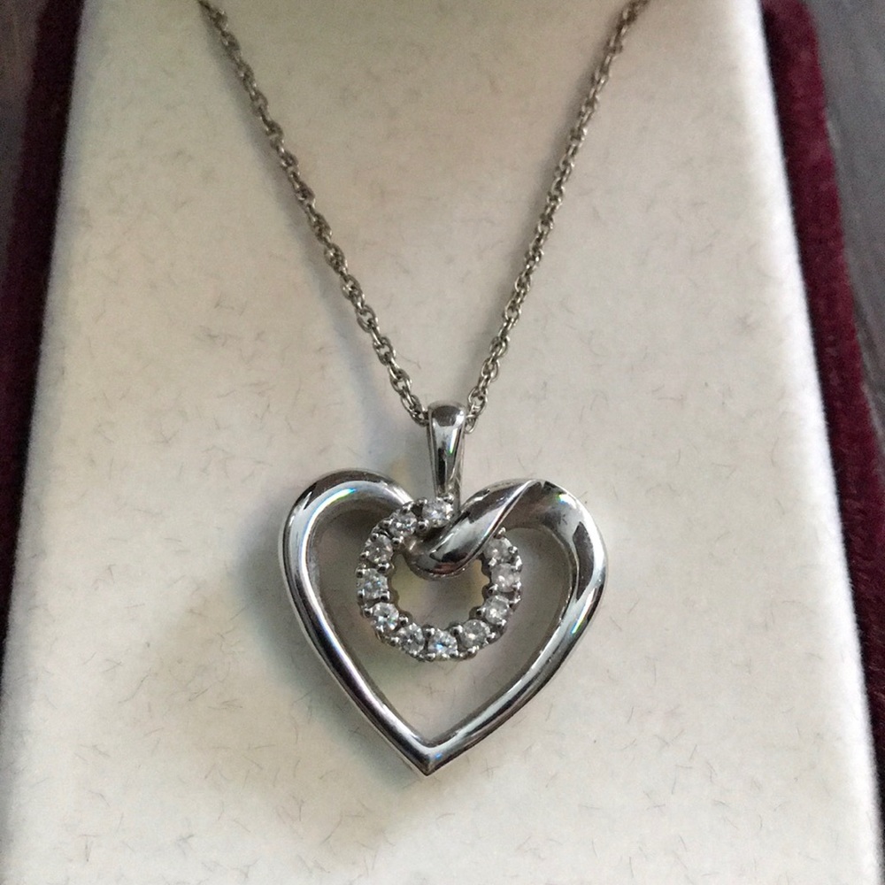 White gold diamond heart necklace